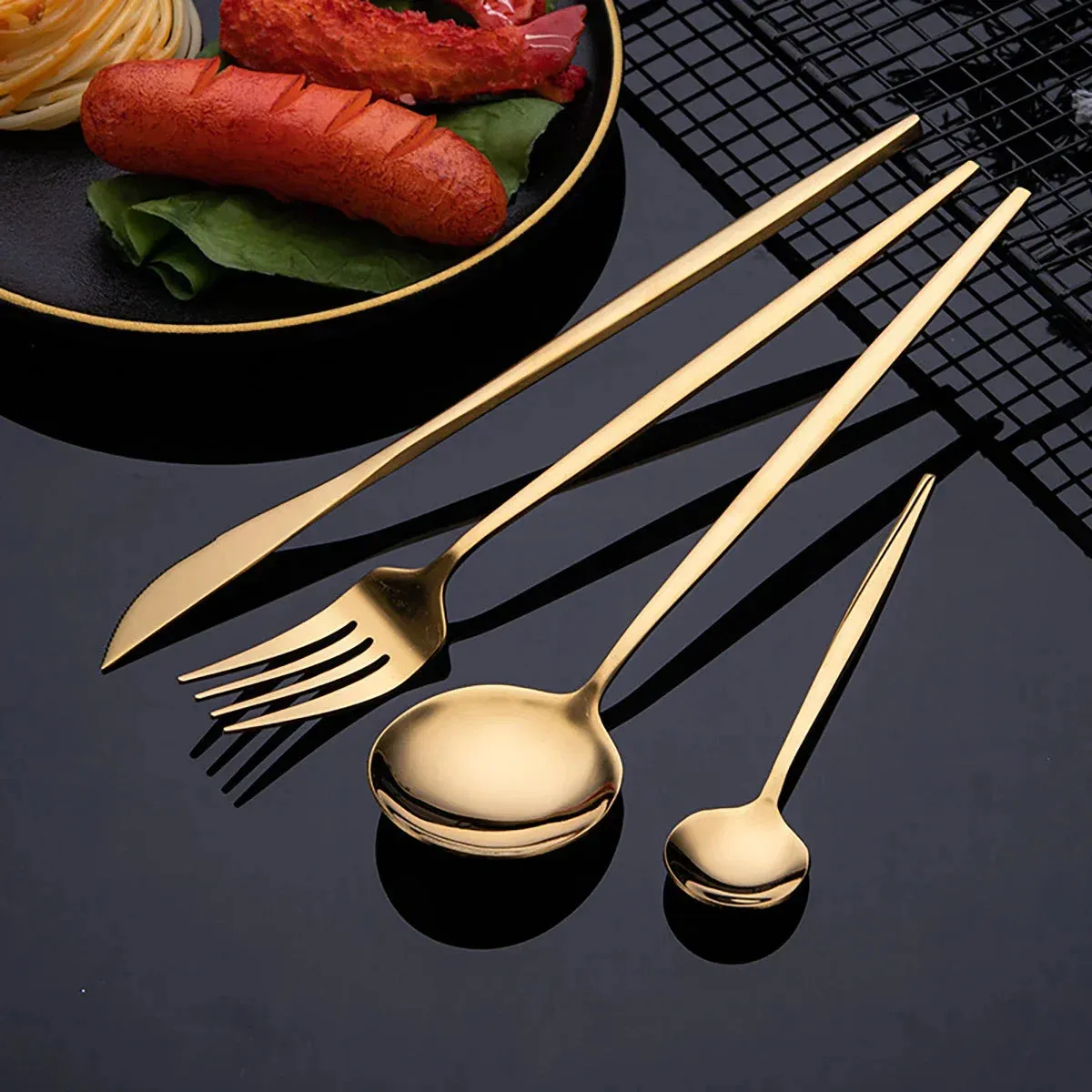 30 Piece Stainless Steel Cutlery Set For Dining And Kitchen Use