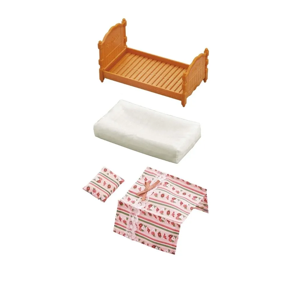 Calico Critters Bed & Comforter Set
