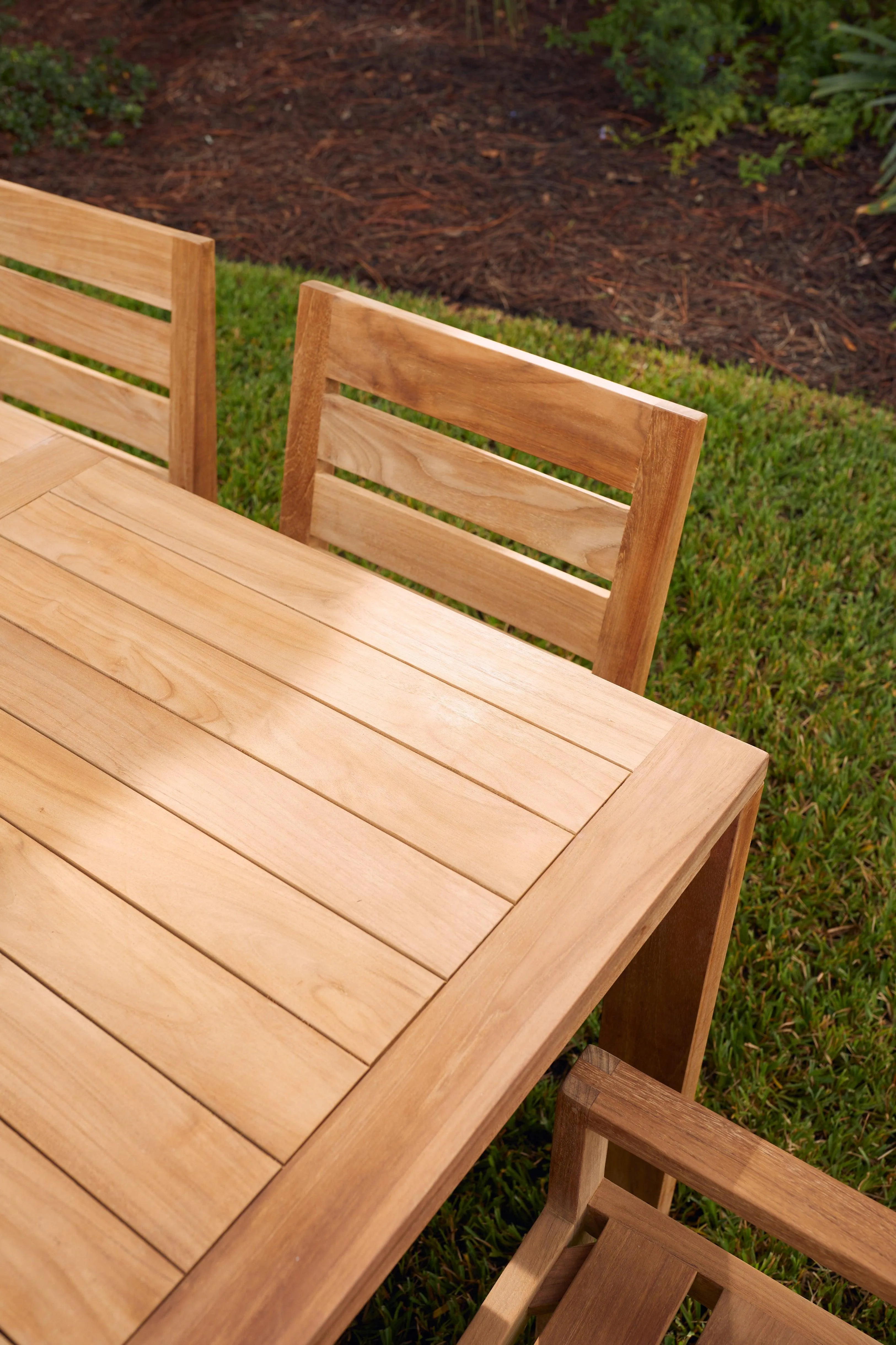 Charleston 83" 7-Piece Dining Set