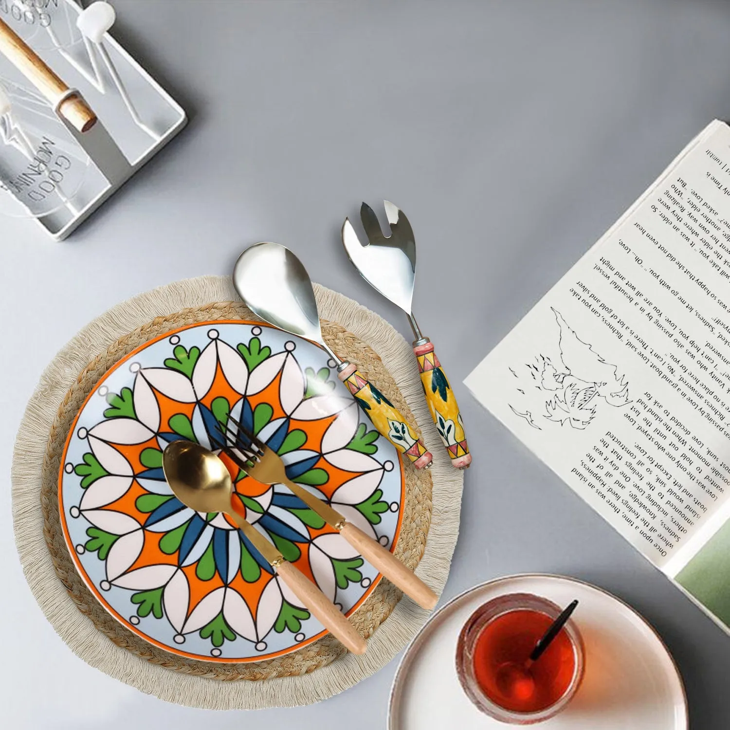 Elara Round Jute Table Mats - Perfect for Kitchen & Dining Decor